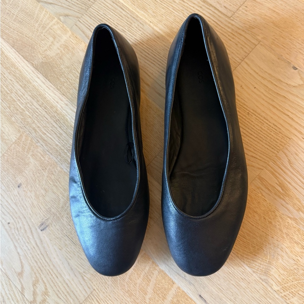 COS Classic Black LEATHER Women's Flats